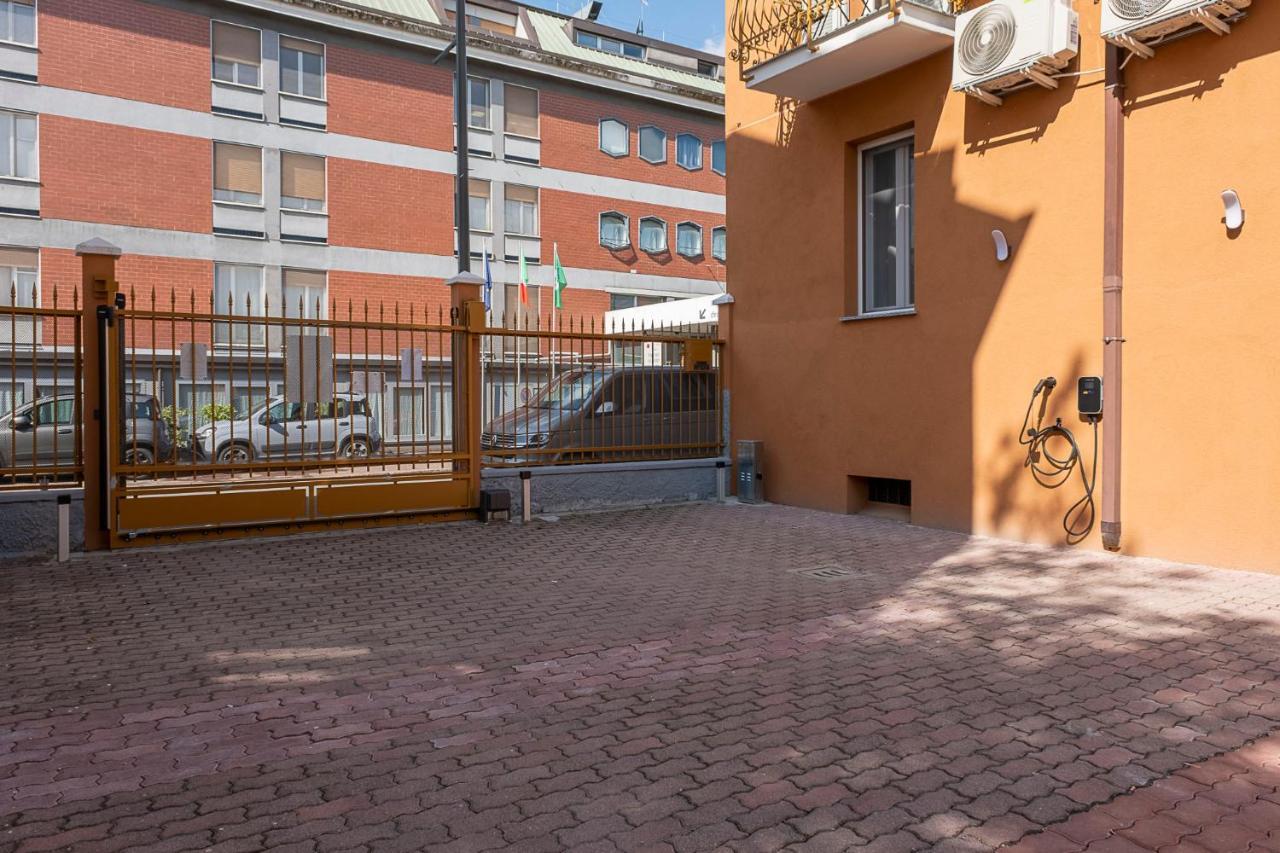 Leader Apartment 4 - Monzino - Hockey Msg Arena - Linate - มิลาน ภายนอก รูปภาพ